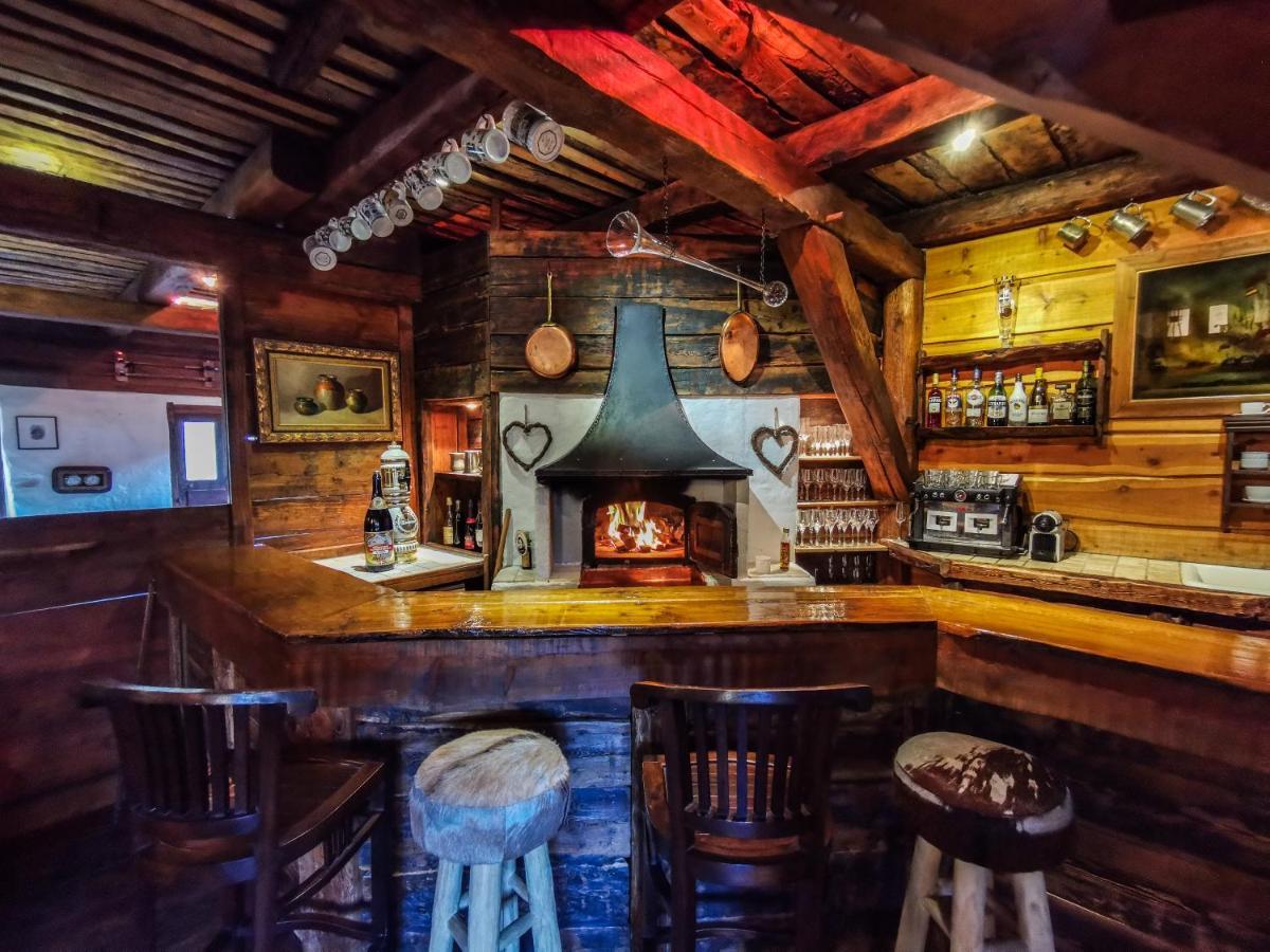 Chez Bear Bed and Breakfast Briançon Buitenkant foto